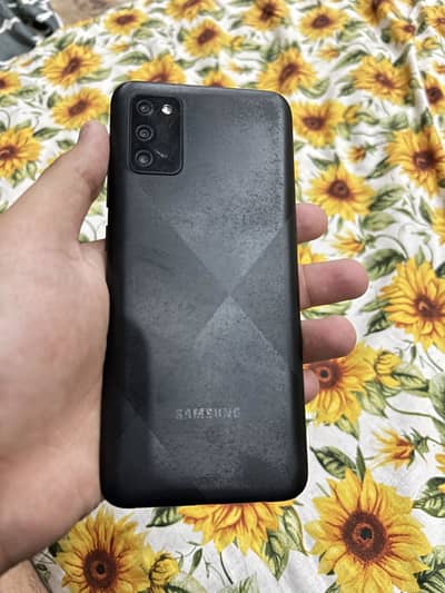 Samsung Mobile A02s pta screen broken 10/7 offer do lelo phone