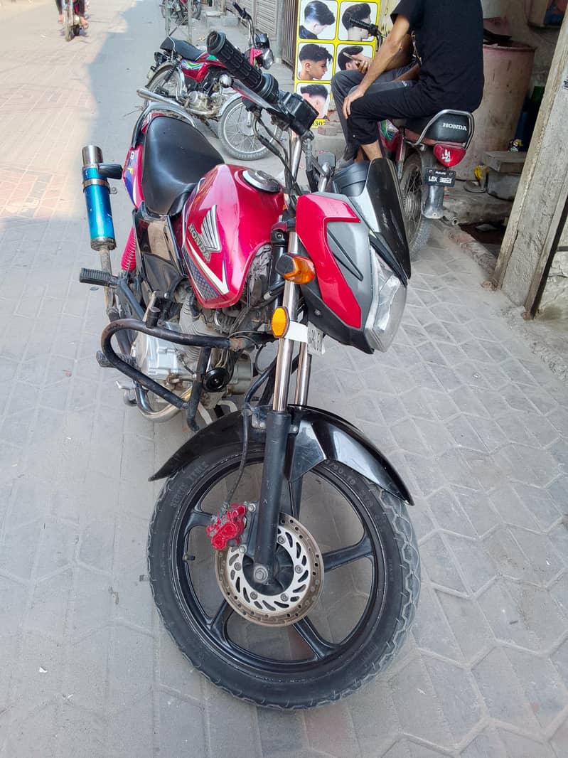 cb 125f 3