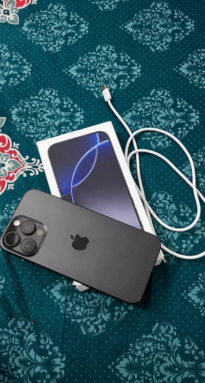Apple iPhone 16 Pro Max