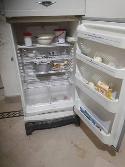 Dawlance Full Size Refrigerator