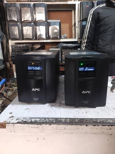 APC Smart UPS 1KVA SMT1000I 700W Digital Display Model