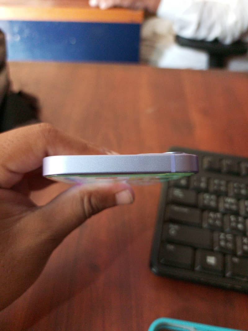 Apple iPhone 12 mini 3