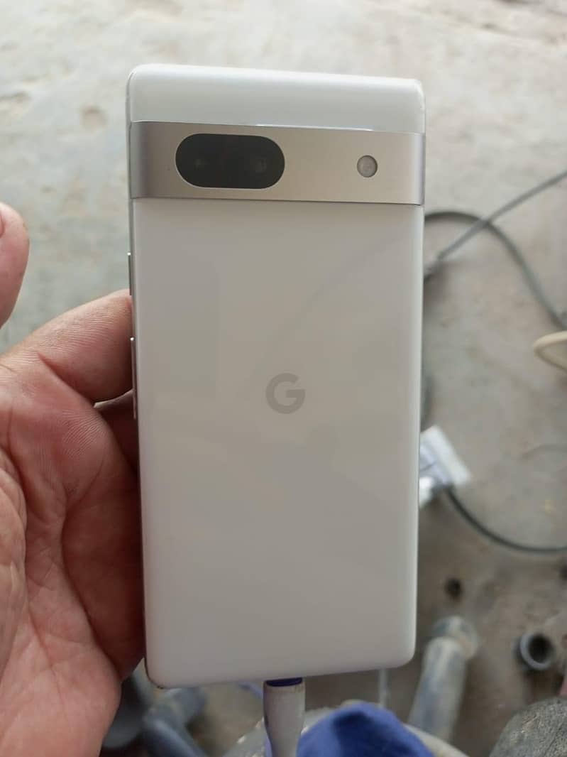 Google Pixel 7a 2