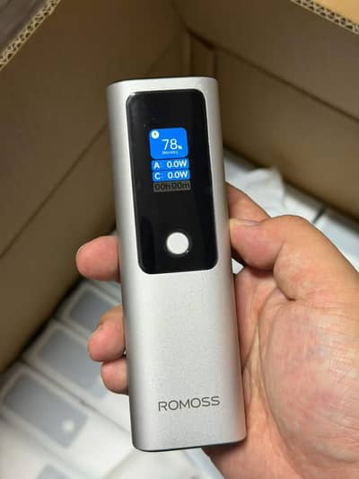 Romoos Power bank