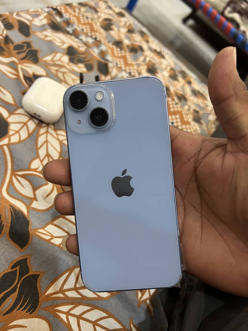 Apple iPhone 14 3