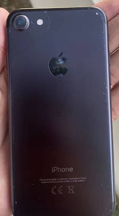 Apple iPhone 7