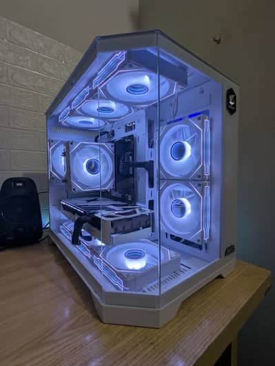 AMS Furion Case. ARGB Gaming Casing. 3Sided Glass