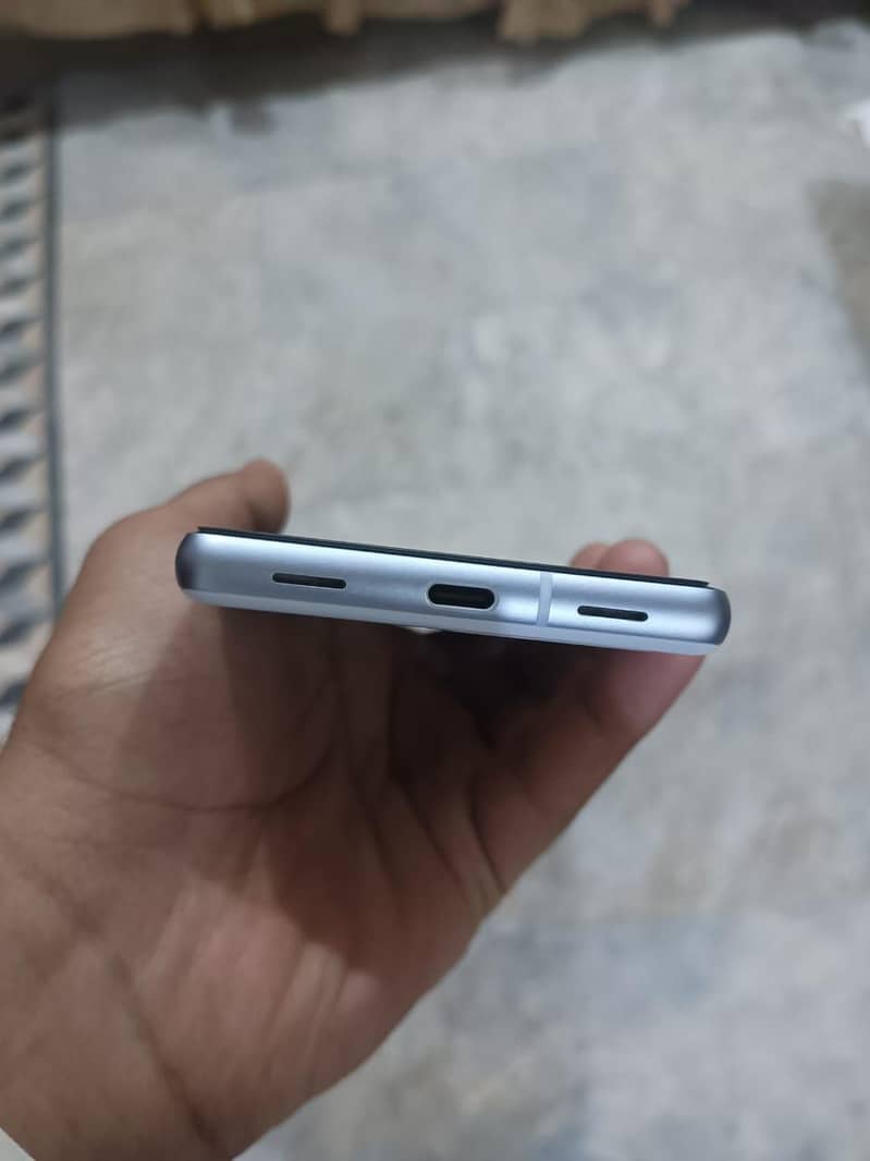 Google Pixel 7a 1