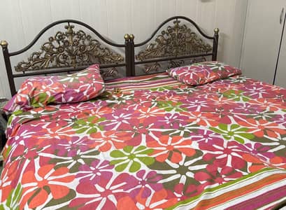iron bed set
