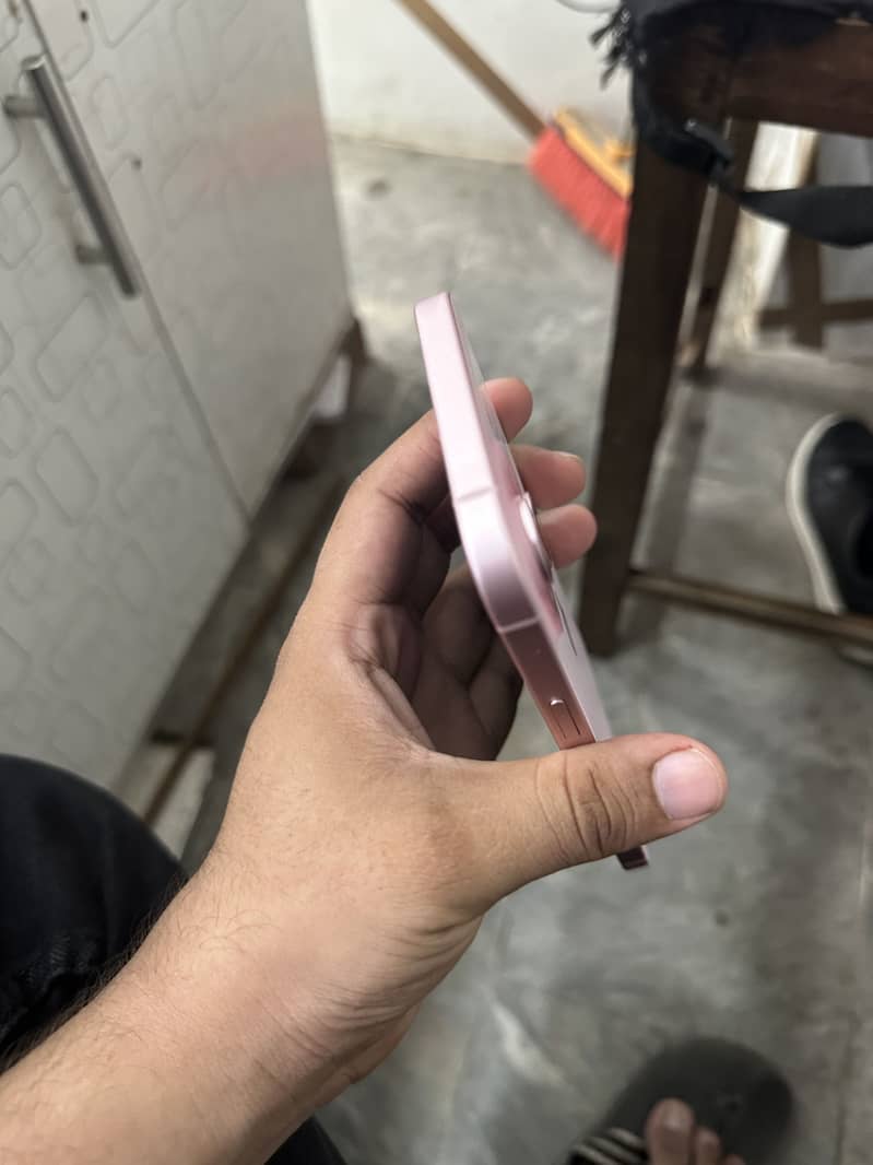 Apple iPhone 15 plus 1