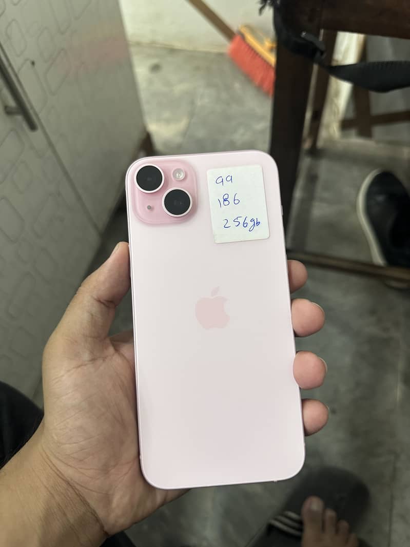Apple iPhone 15 plus 5