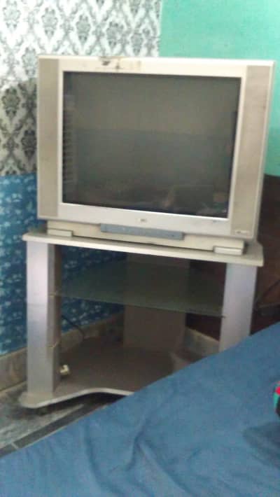 TV LED 28 inches