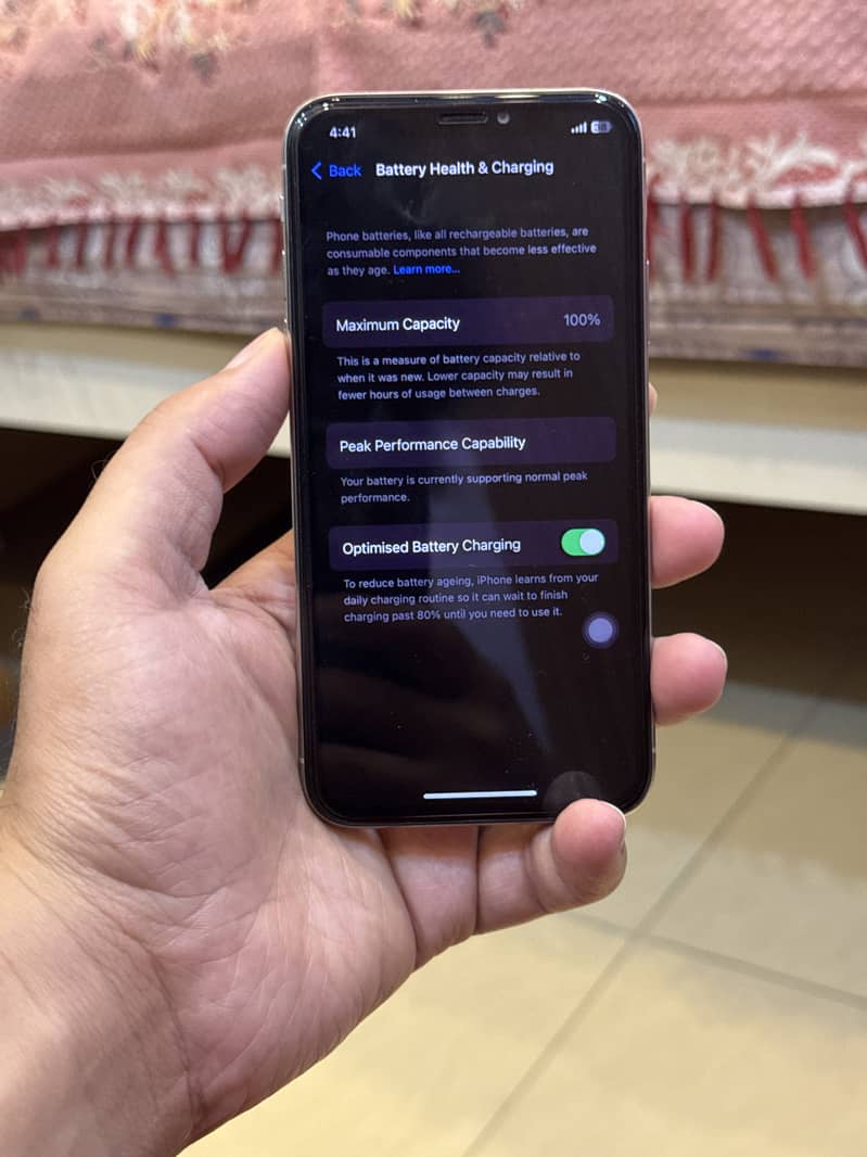 Apple iPhone X 3