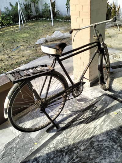 Good condition, slightly used suhrab bicycle