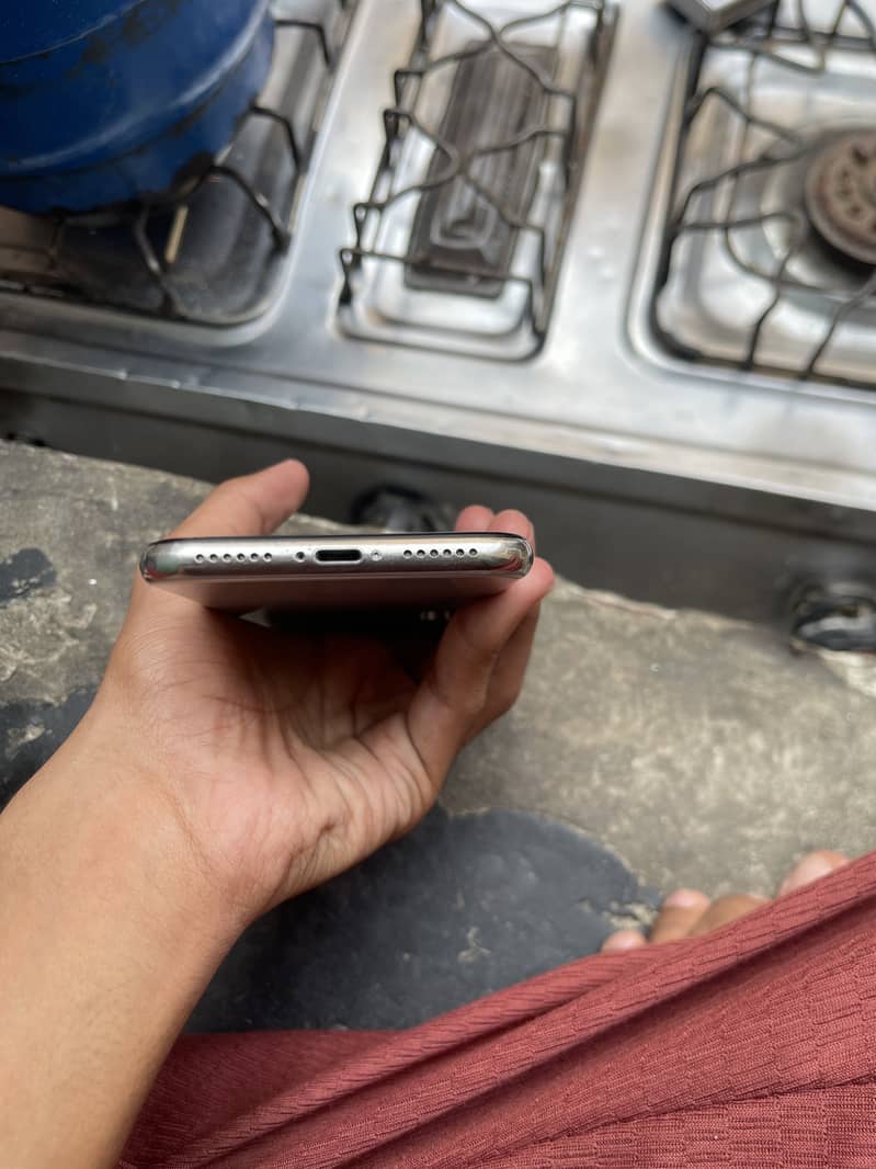 Apple iPhone X 2