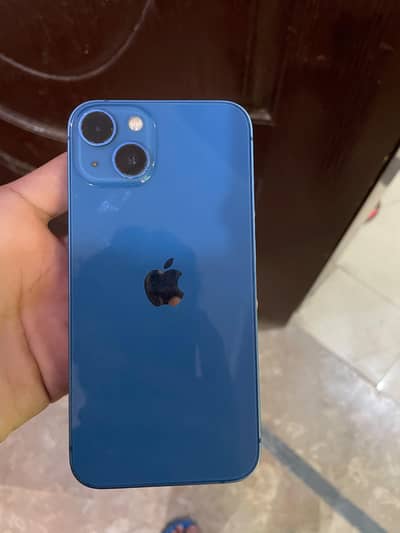 Apple iPhone 13