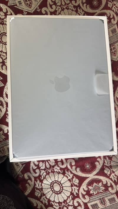 Apple MacBook Air 13-inch M4 chip | 16GB RAM| 256SSD| Brand New box