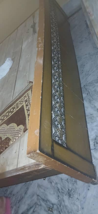 wooden bed one year used like new