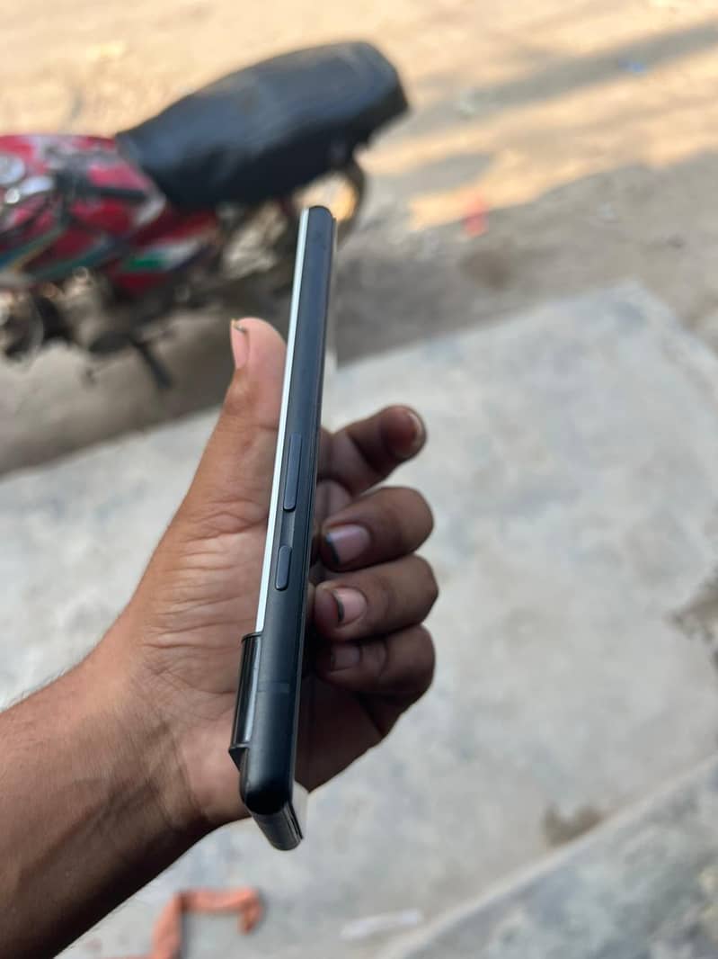 Google Pixel 6 3