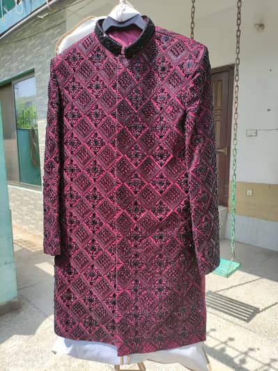 Men's Sherwani | Complete Set | Kulla + Khussa | Perfect Condition