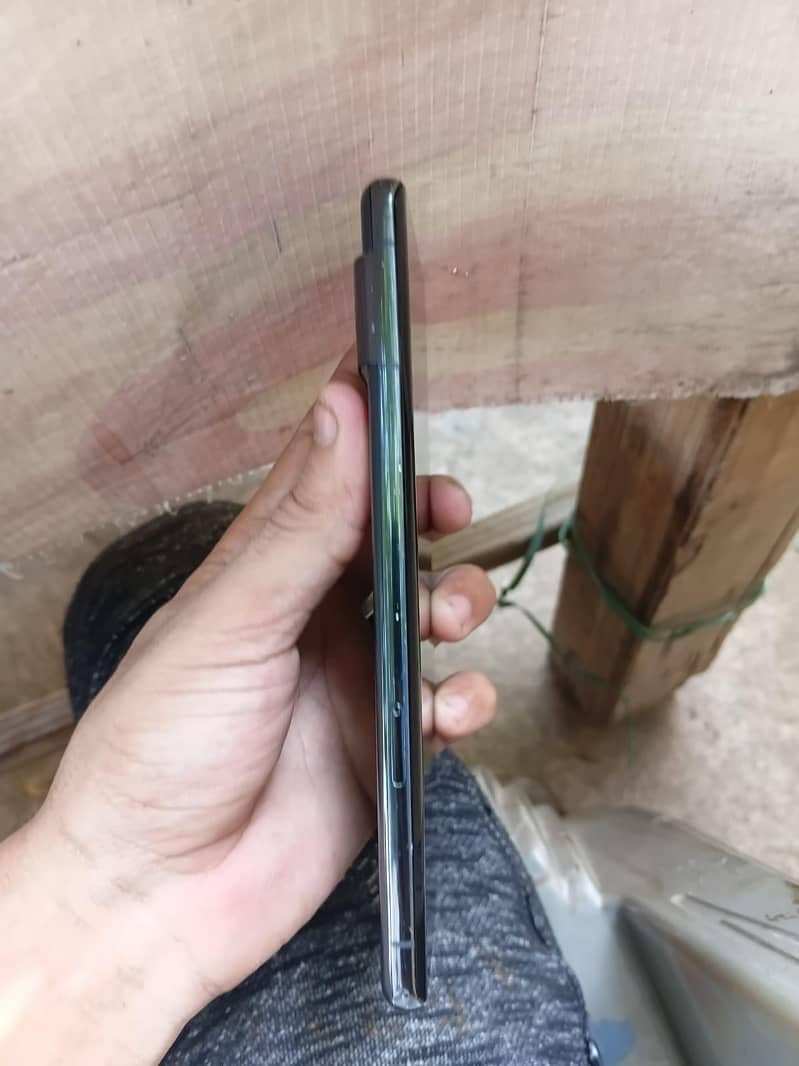 Google Pixel 7 Pro 6