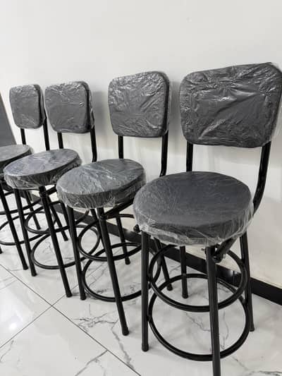Brand new 4 kitchen counter chairs