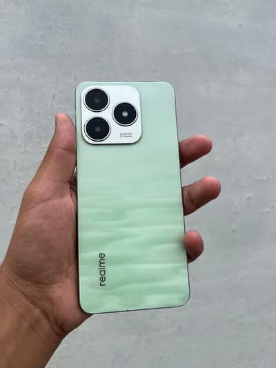Realme C63
