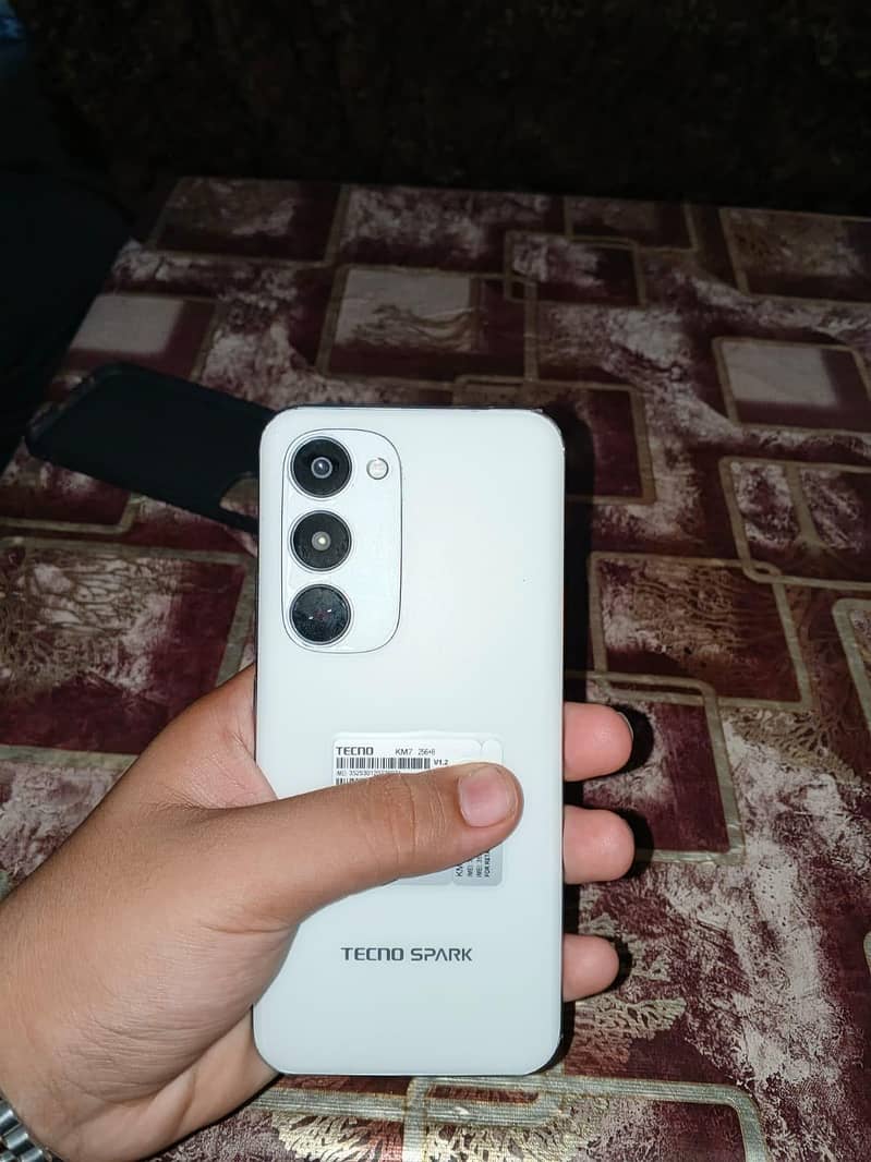 techno spark 40pro plus 1