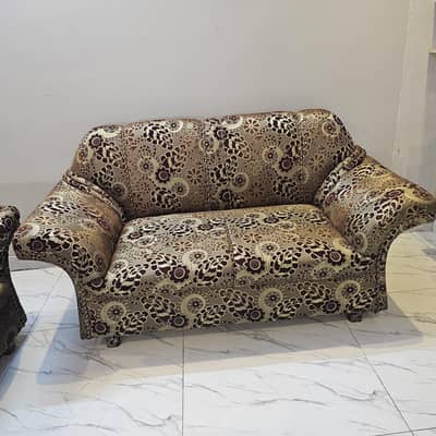Tow sofa set each two seater