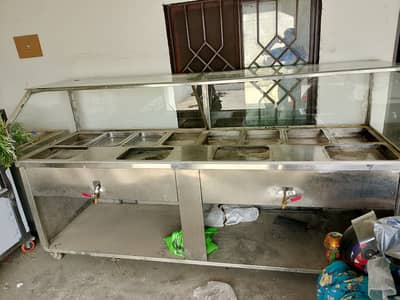 Restaurant Dish Counter