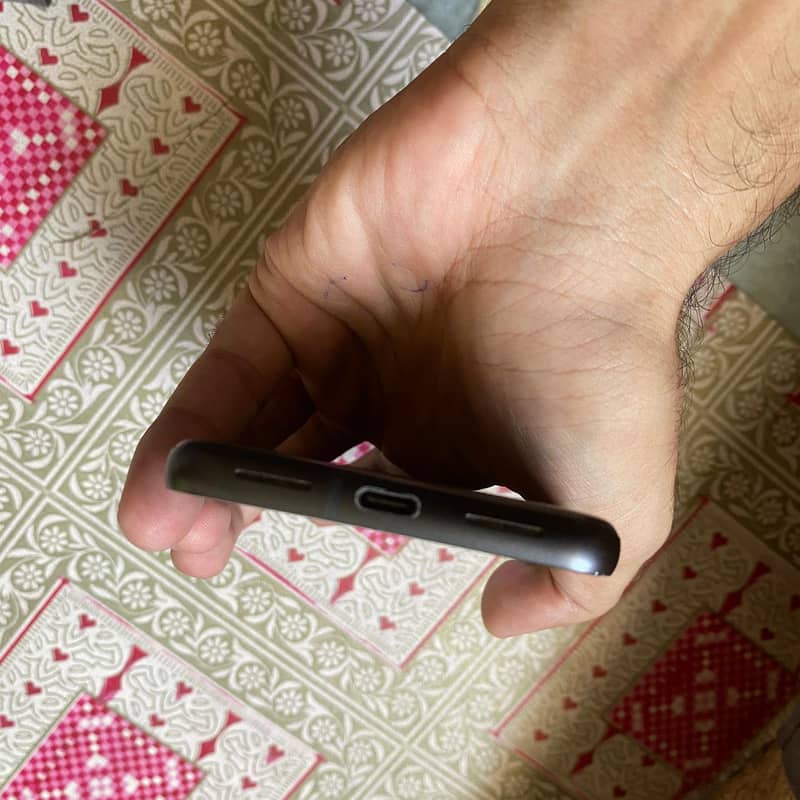 Google Pixel 8 3