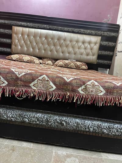 king size bed with matress