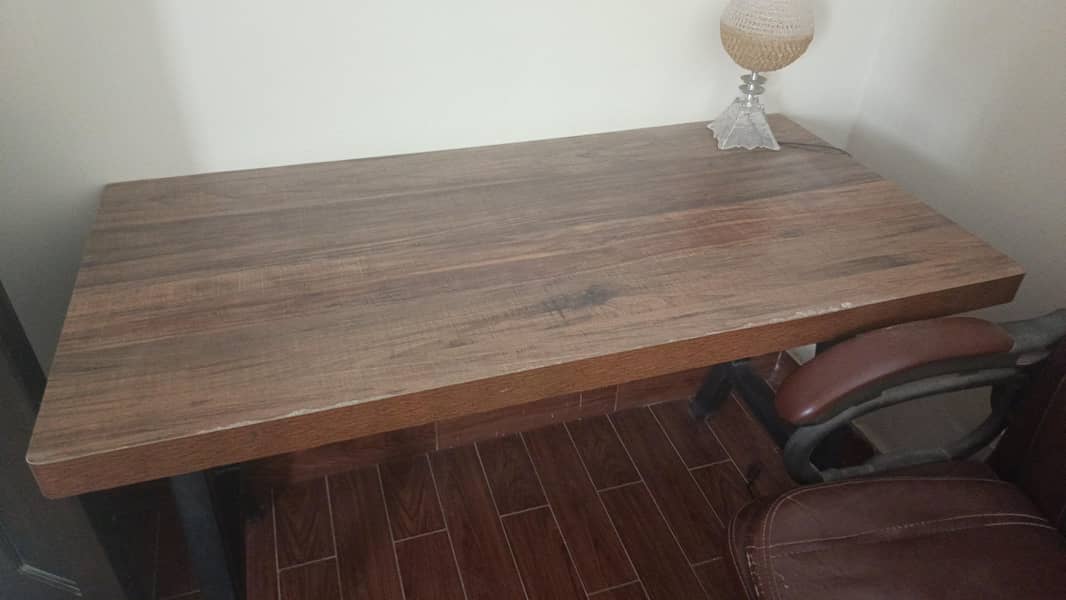 Study Table and Chair 0