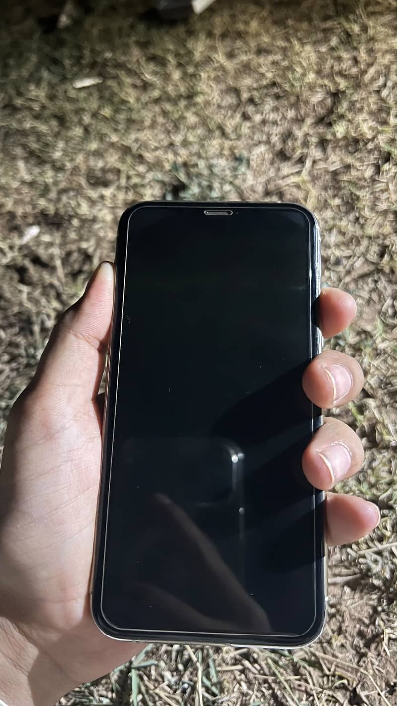 iPhone 11 Pro 2