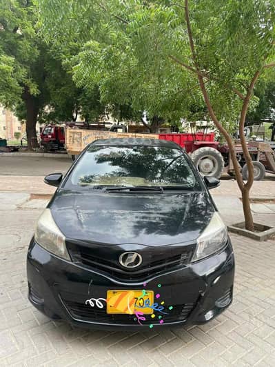 Toyota Vitz 2013