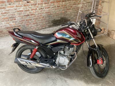 Honda CB 125F