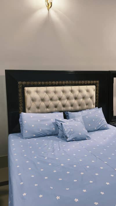King Size Bed Set | Dressing Table | 2 Side Tables with Full Mirror