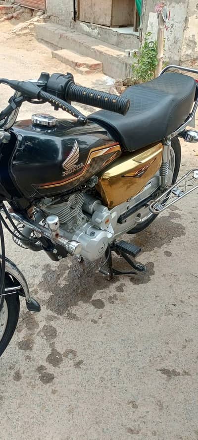 Honda 125 self start special edition 2023/2024