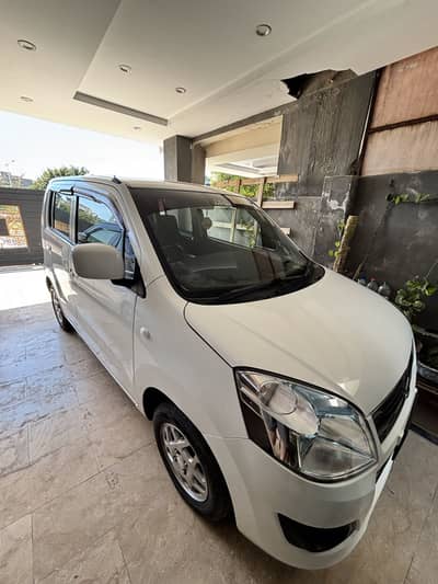 Suzuki Wagon R AGS 2022