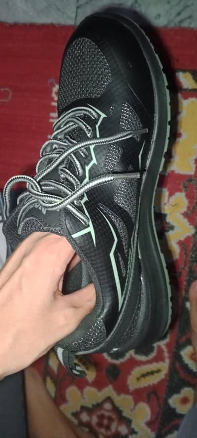 Borjan Diggers 39 size (BRAND NEW CONDITION) Safety toe shoes