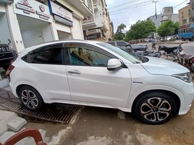Honda Vezel 2015