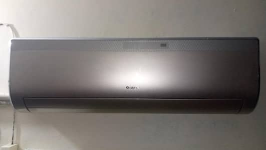 Gree 1.5 ton inverter heat cool