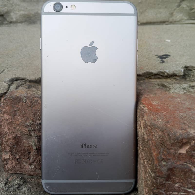 Apple iPhone 6 Plus 6
