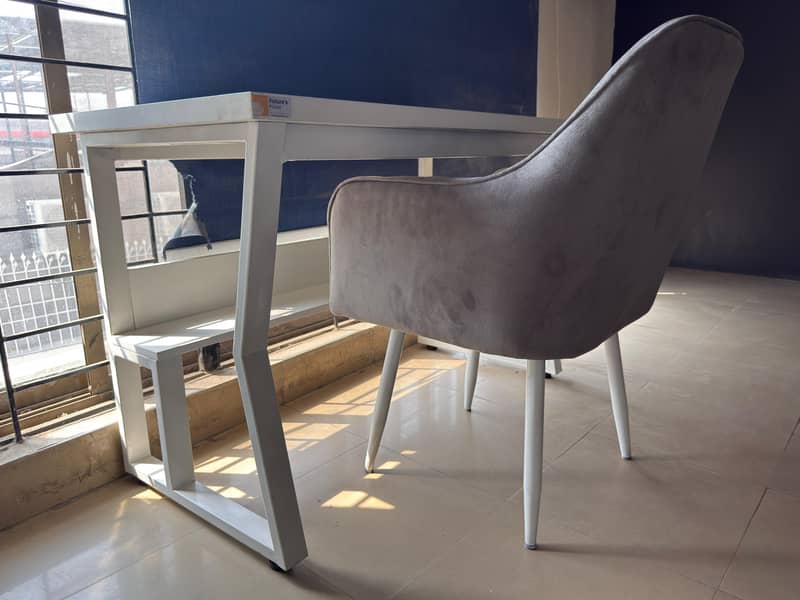 Study/Computer Table 13