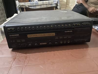 Pioneer CLD-100KV LaserDisc/VCD player