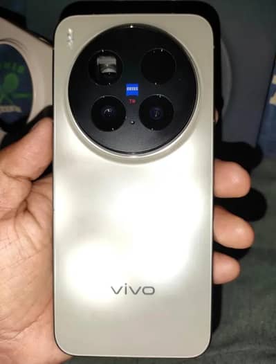 Vivo X300 Pro - Official PTA - Complete Box