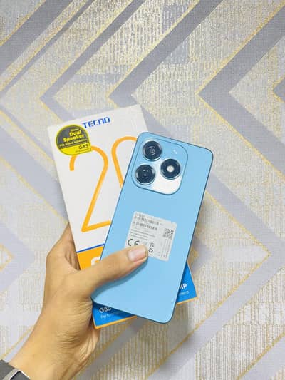 Tecno Spark 20 8/256 blue color