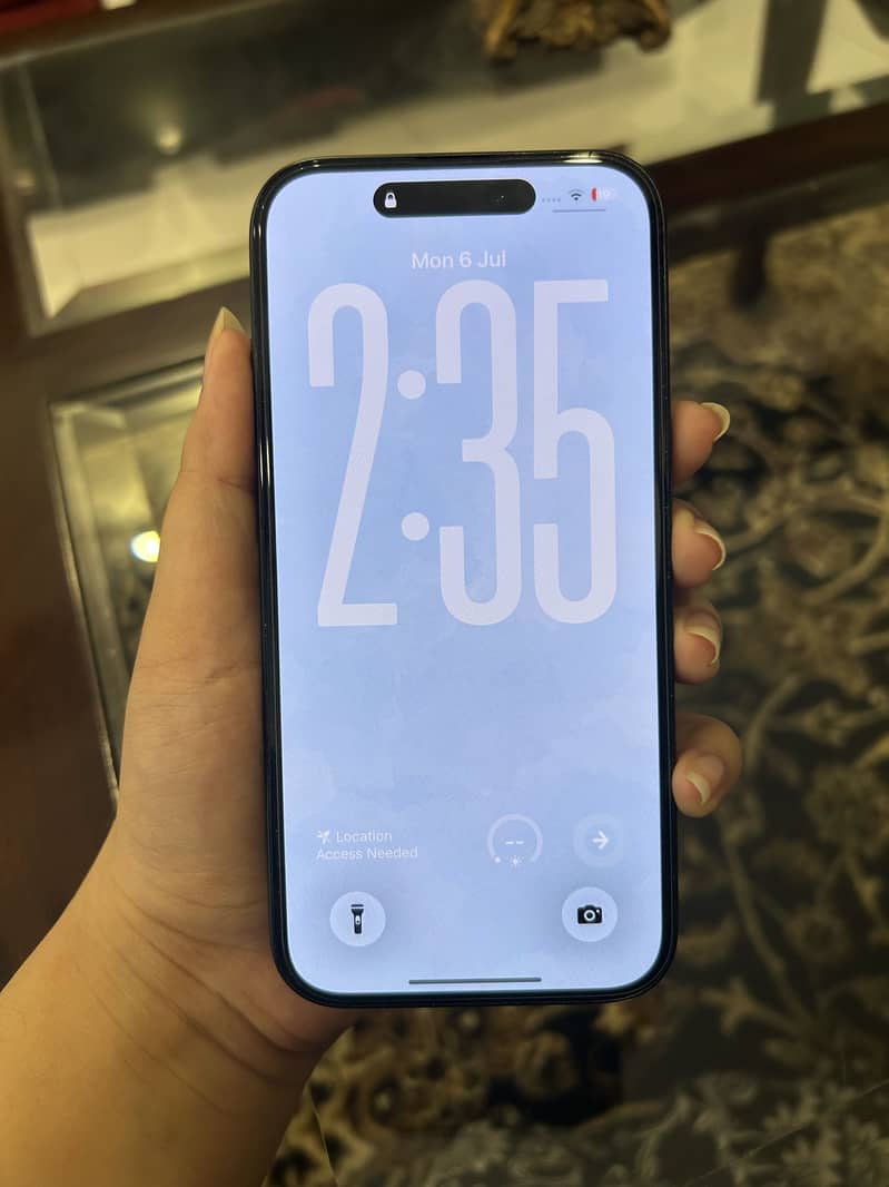 Apple iPhone 15 2