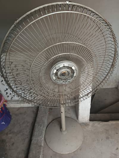 good condition old fan weight heavy all ok