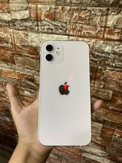 Apple iPhone 12
